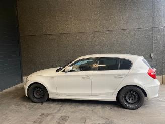 BMW 1-serie 1 serie (E87/87N) Hatchback 5-drs 2003 / 2012 picture 3
