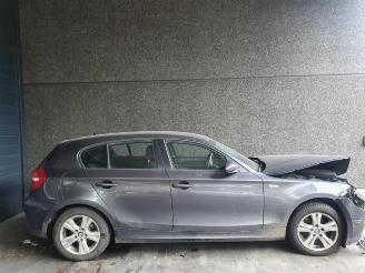 BMW 1-serie (E87/87N) Hatchback 5-drs 2003 / 2012 116i 1.6 16V Hatchback 4Dr Benzine 1.596cc 85kW (116pk) RWD picture 2