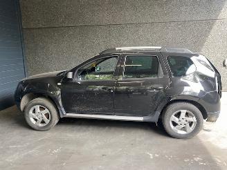 Dacia Duster (HS) SUV 2009 / 2018 1.5 dCi SUV  Diesel 1.461cc 63kW (86pk) FWD 2010-04/2018-01 picture 3