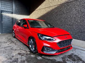 Coche siniestrado Ford Focus IV Hatchback 2018 1.5 EcoBlue 120 Hatchback  Diesel 1.499cc 88kW (120pk) FWD 2021/3