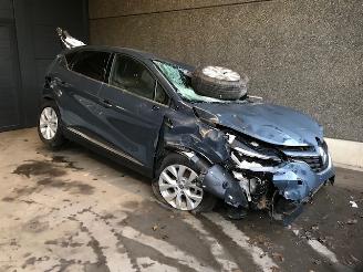 Dezmembrări autoturisme Renault Captur II (RJB) SUV 1.0 TCe 90 12V SUV  Benzine 999cc 67kW 2021/3