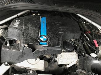 BMW X5 (F15) HYBRIDE SUV 2013 / 2018 xDrive 40e PHEV 2.0 SUV Elektrisch Benzine 1.997cc 155kW picture 11