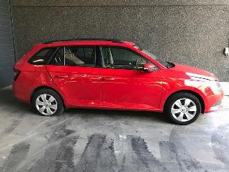 Skoda Fabia Combi (NJ5) Combi 5-drs 2017 1.2 TSI 16V Greentech Combi/o  Benzine 1.197cc 66kW (90pk) FWD picture 2