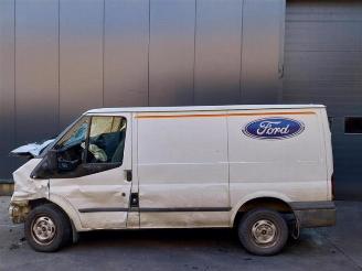 Ford Transit  picture 5