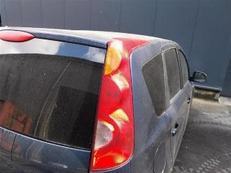 Nissan Note  picture 13