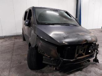 Voiture accidenté Mercedes V-klasse V (447.8), MPV, 2014 2.1 250 BlueTEC, 250 d 16V 4-Matic 2017/11