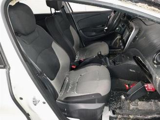 Renault Captur  picture 15
