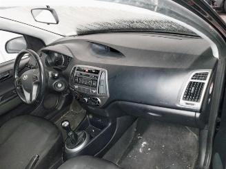 Hyundai I-20 i20, Hatchback, 2008 / 2015 1.2i 16V picture 17