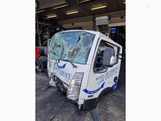 Nissan NT 400 Cab-Star NT 400 Cabstar, Ch.Cab/Pick-up, 2014 3.0 DCI 35.13 picture 2