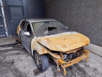 Schadeauto Volkswagen Polo Polo VI (AW1), Hatchback 5-drs, 2017 1.0 TSI 12V 2019/6