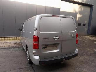Voiture accidenté Citroën Jumpy Jumpy, Van, 2016 2.0 Blue HDI 120 2017/3