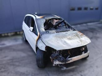 Vaurioauto  passenger cars BMW 2-serie 2 serie Gran Tourer (F46), MPV, 2014 218d 2.0 TwinPower Turbo 16V 2021/7