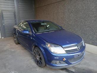 Purkuautot passenger cars Opel Astra Astra H Twin Top (L67), Cabrio, 2005 / 2010 1.6 16V 2006/7