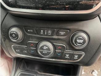 Jeep Cherokee  picture 23