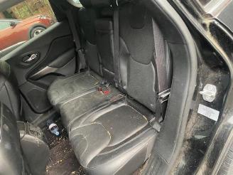 Jeep Cherokee  picture 26