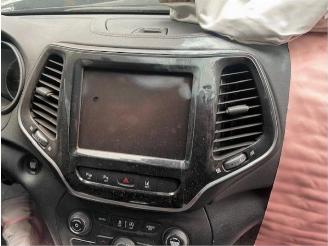 Jeep Cherokee  picture 22