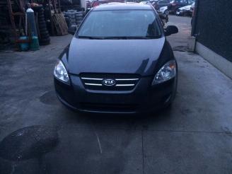 Kia Cee d 1400 benzine picture 2