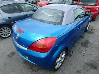 Opel Tigra 1800cc benzine picture 4