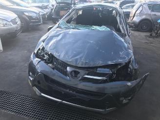 Toyota Rav-4 DIESEL/2200CC / 6VIT picture 5