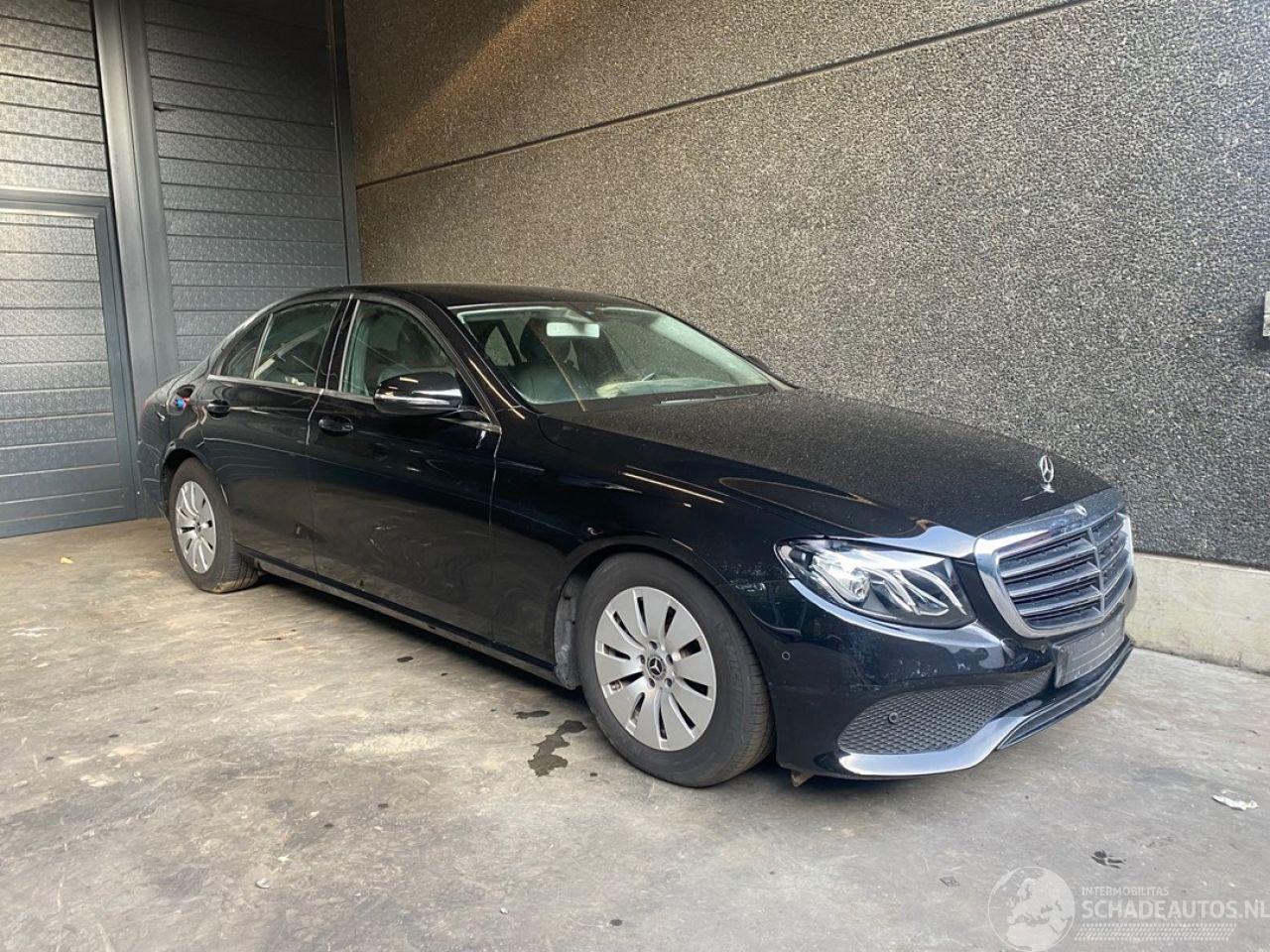 Mercedes E-klasse (W213) Sedan 2016 E-200d 1.6 Turbo 16V Sedan 4Dr Diesel 1.597cc 118kW (160pk) RWD