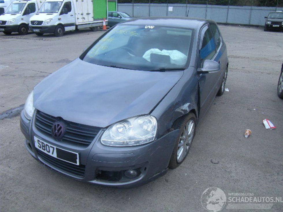 Volkswagen Golf 2000cc benzine