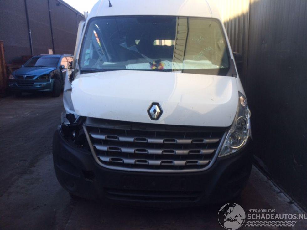 Renault Master 2300cc diesel