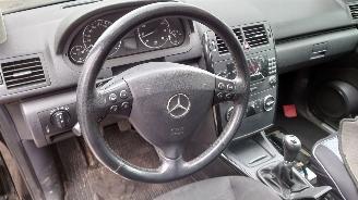 Mercedes A-klasse W169 2005 A150 266920 zwart 696 onderdelen picture 19