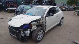 Coche siniestrado Alfa Romeo MiTo 2012 1.3 JTD 199B4 Wit 251/A onderdelen 2012/2