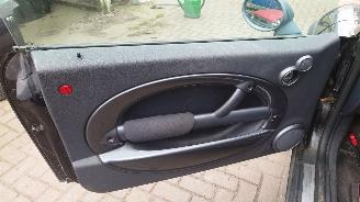 Mini One 2003 1.6 16v W10B16A Zwart 668 onderdelen picture 12
