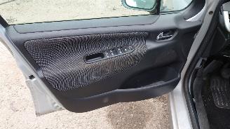 Peugeot 207 2009 1.4 VTI 8FS Zilver EZR onderdelen picture 10