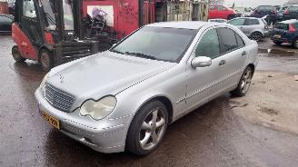 uszkodzony samochody osobowe Mercedes C-klasse W203 2003 C180 271946 Zilver 744 onderdelen 2003/7