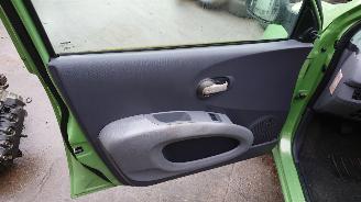 Nissan Micra 2003 1.2 16v CR12 Groen J13 onderdelen picture 11