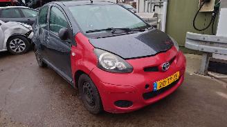 Toyota Aygo 2007 1.0 12v 1KRFE Grijs 1E0 onderdelen picture 7