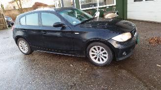 BMW 1-serie E87 118D 2004 M47D20 204D4 Zwart 668 onderdelen picture 7