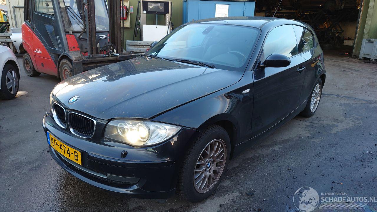 BMW 1-serie E81 2008 318i N43B20A Zwart 475 onderdelen