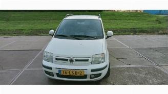 Coche siniestrado Fiat Panda Panda (169), Hatchback, 2003 / 2013 1.2, Classic 2010/5
