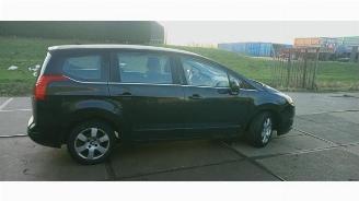 Peugeot 5008 5008 I (0A/0E), MPV, 2009 / 2017 1.6 HDiF 16V picture 4
