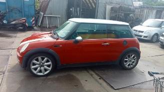 Mini Mini Mini (R50/53), Hatchback, 2001 / 2007 1.6 16V One picture 2