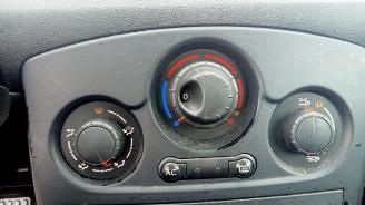 Renault Clio Clio III (BR/CR), Hatchback, 2005 / 2014 1.2 16V 75 picture 6