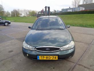 tegel Eigenwijs Enten Tweedehands auto Ford Mondeo kopen - Schadeautos.nl