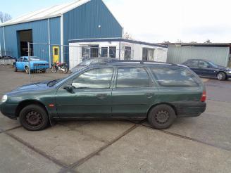 Ford Mondeo Mondeo II Wagon Combi 1.8 TD CLX (RFN) [66kW]  (08-1996/09-2000) picture 2