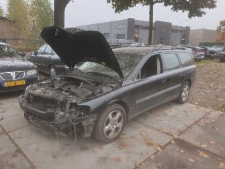Unfallwagen Volvo V-70 2.5t 2003/1