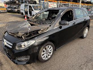 demontáž osobní automobily Mercedes B-klasse  2017/1