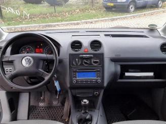 Volkswagen Caddy Combi  picture 12