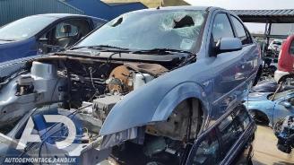 Ford Mondeo Mondeo III, Hatchback, 2000 / 2007 1.8 16V picture 2