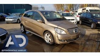 Mercedes B-klasse B (W245), Hatchback, 2005 / 2011 2.0 B-200 16V picture 3