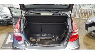 Hyundai I-30 i30 (FD), Hatchback, 2007 / 2011 1.4 CVVT 16V picture 17
