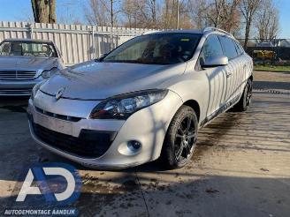 Démontage voiture Renault Mégane Megane III Grandtour (KZ), Combi 5-drs, 2008 / 2016 1.5 dCi 110 2011/0