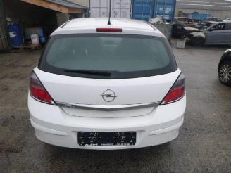 Opel Astra 1.6 I picture 10