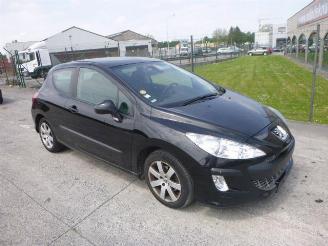 Peugeot 308 1.6 HDI picture 2